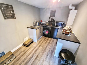 Photo 22- click for photo gallery